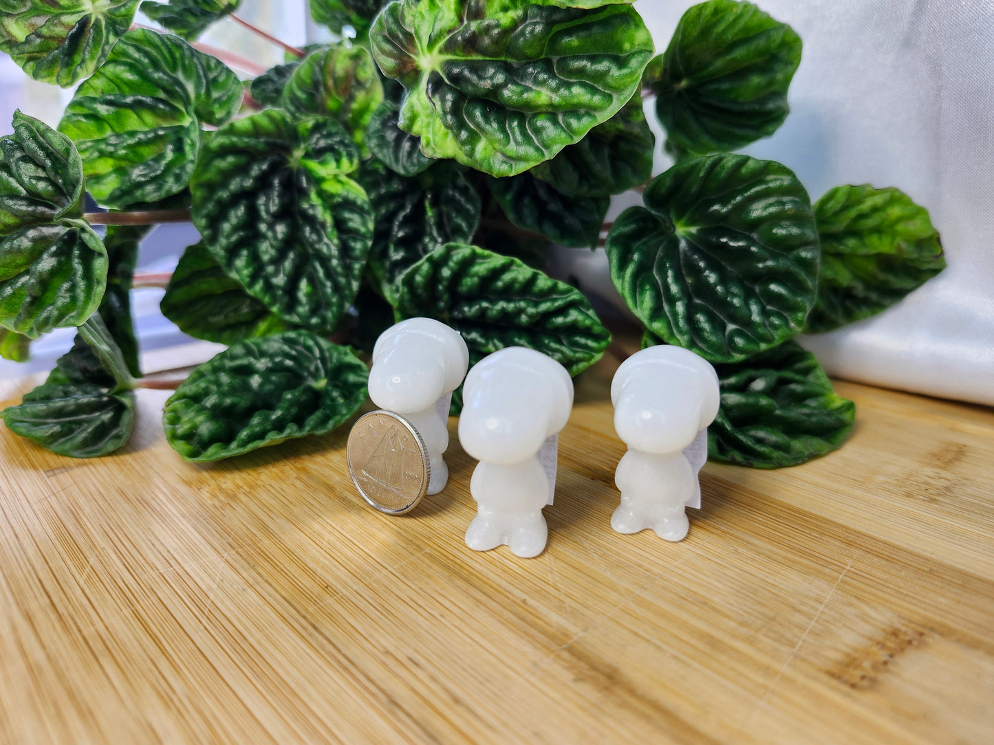 WHITE JADE SNOOPY
