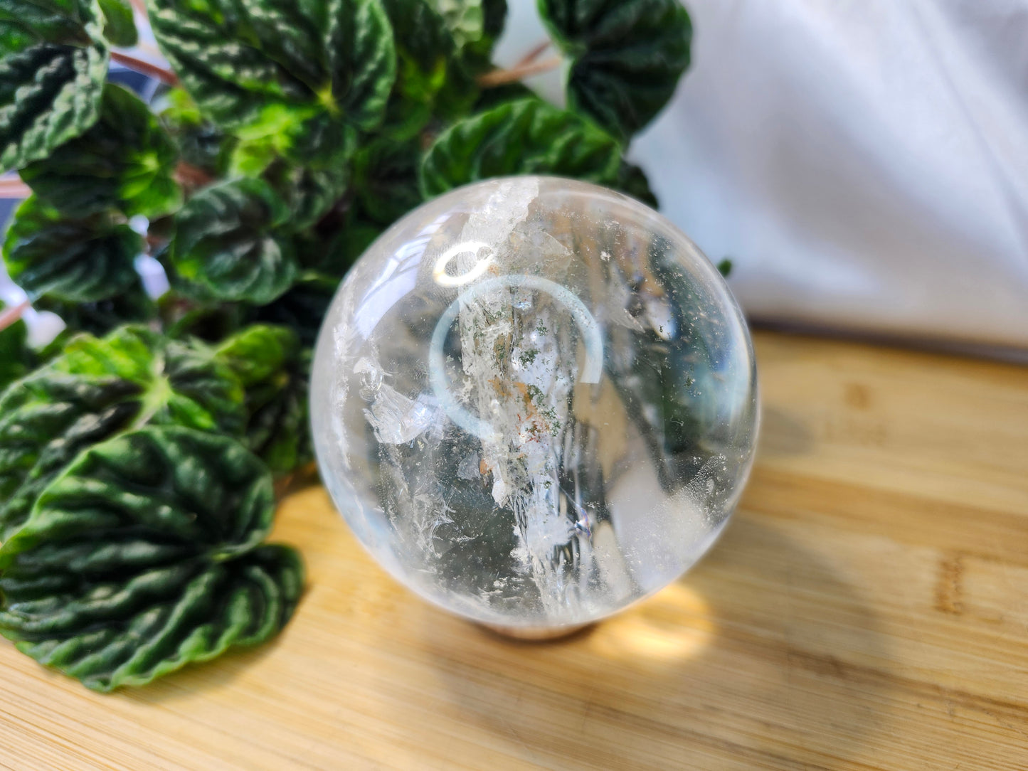 CLEAR QUARTS W/GARDEN SPHERE