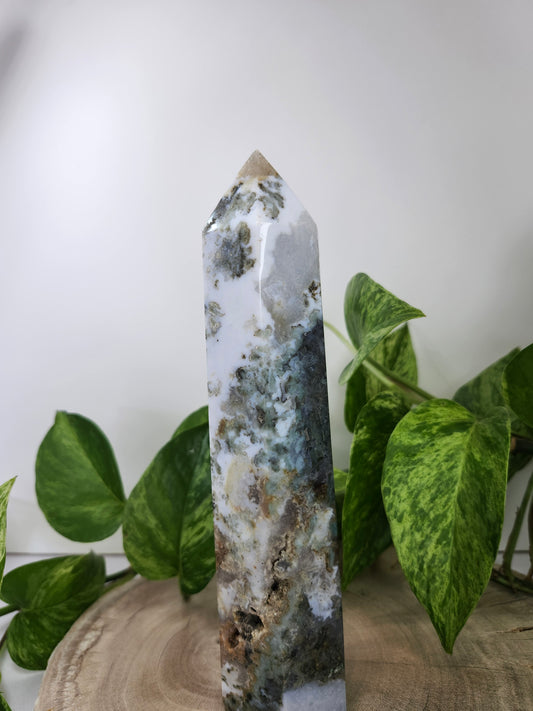 MOSS AGATE TOWER