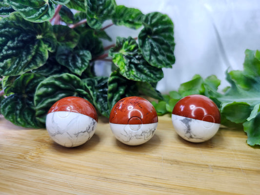 RED JASPER & HOWLITE POKEBALL MD