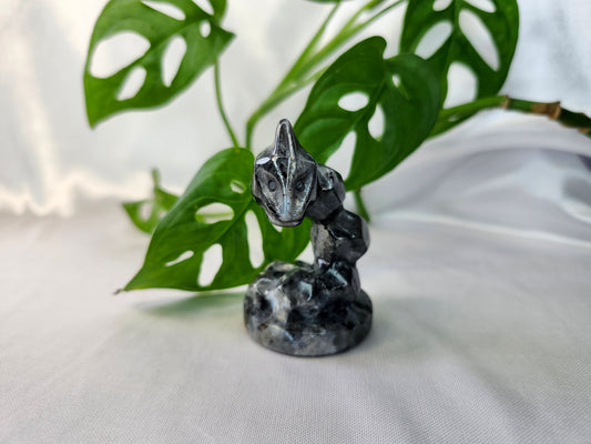 LARVIKITE ONYX (POKEMON)