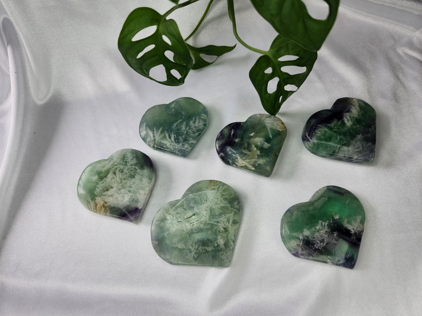 FEATHER FLUORITE HEART MD