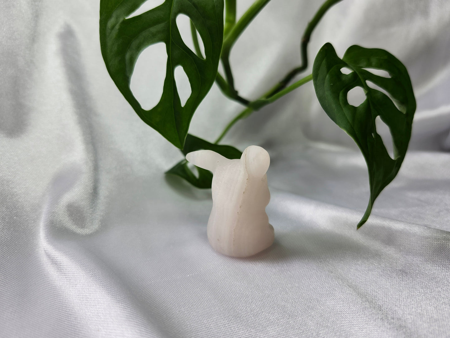 MANGANO CALCITE PIKACHU