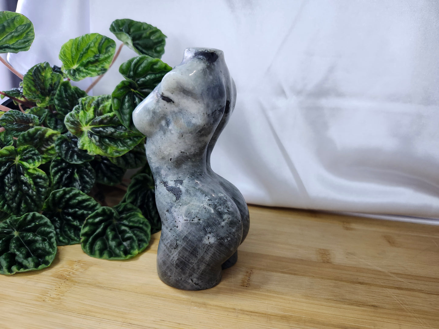 LABRADORITE GODDESS BODY