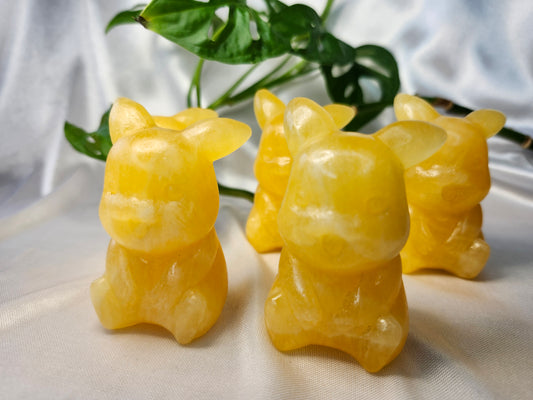 ORANGE CALCITE PIKACHU MED.