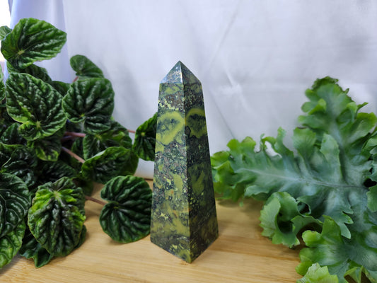 SERPENTINE W/PYRITE TOWER