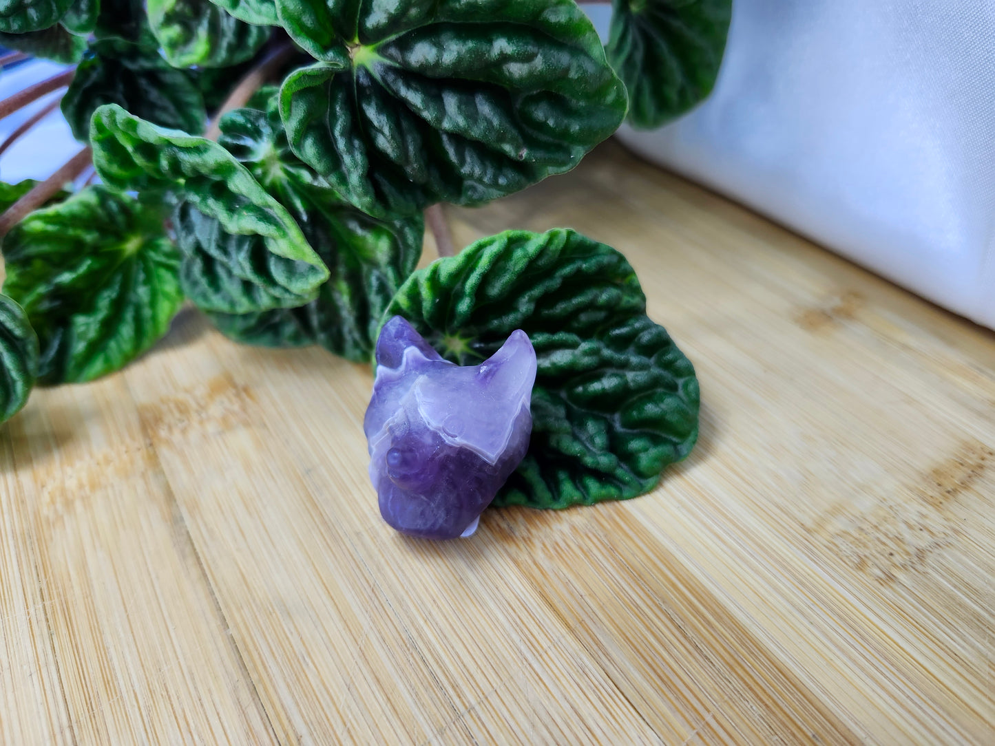 AMETHYST WOLF HEAD