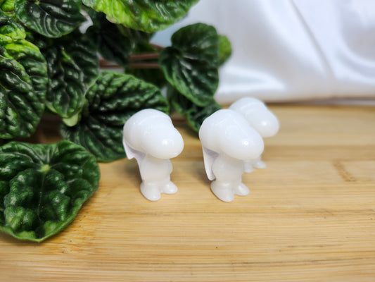 WHITE JADE SNOOPY