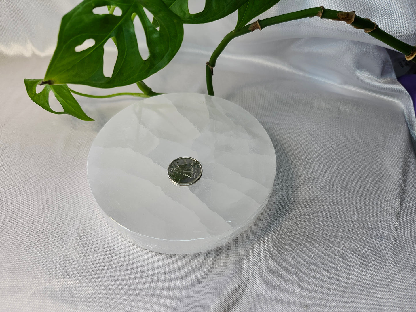SELENITE ROUND PLATE