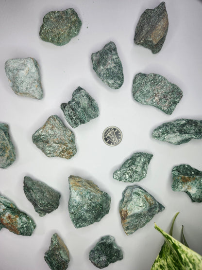 FUCHSITE ROUGH STONE