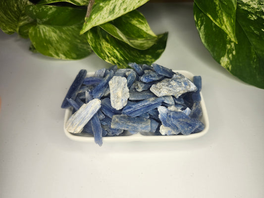 BLUE KYANITE ROUGH STONE