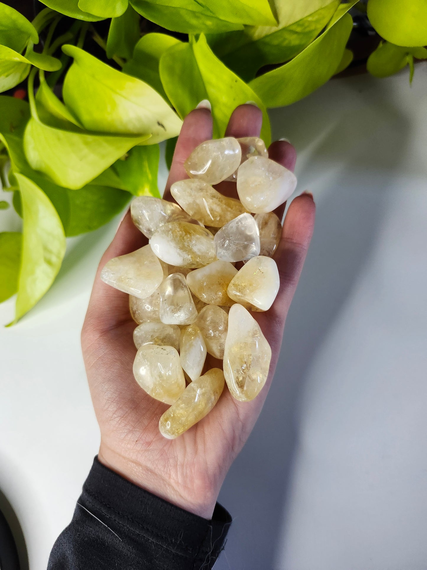 CITRINE TUMBLED STONE