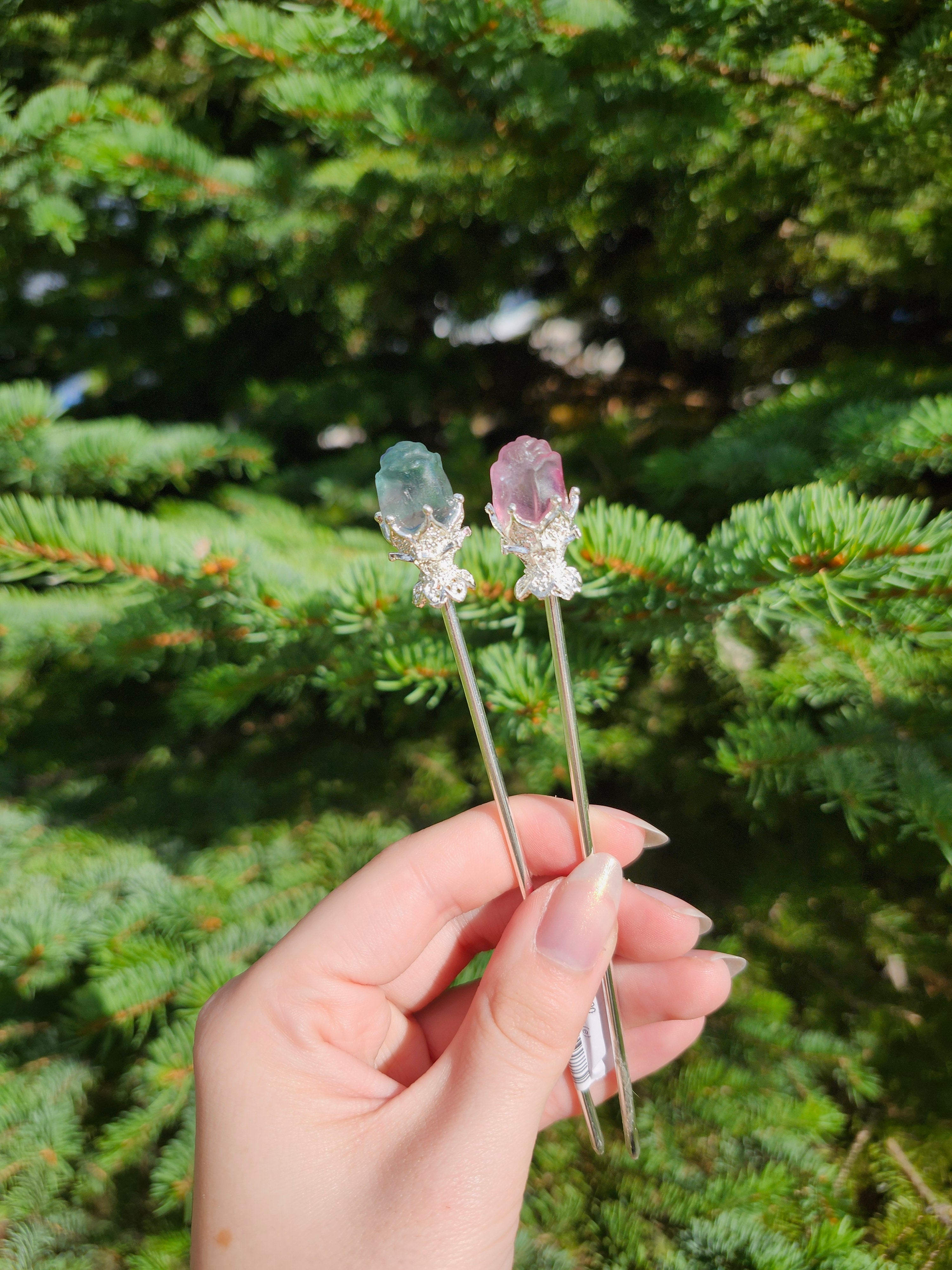FLUORITE HAIRPIN