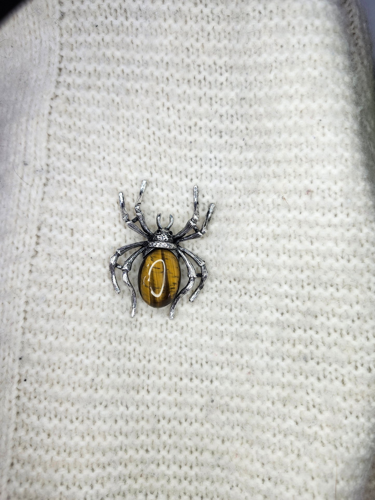 TIGERS EYE SPIDER BROACH