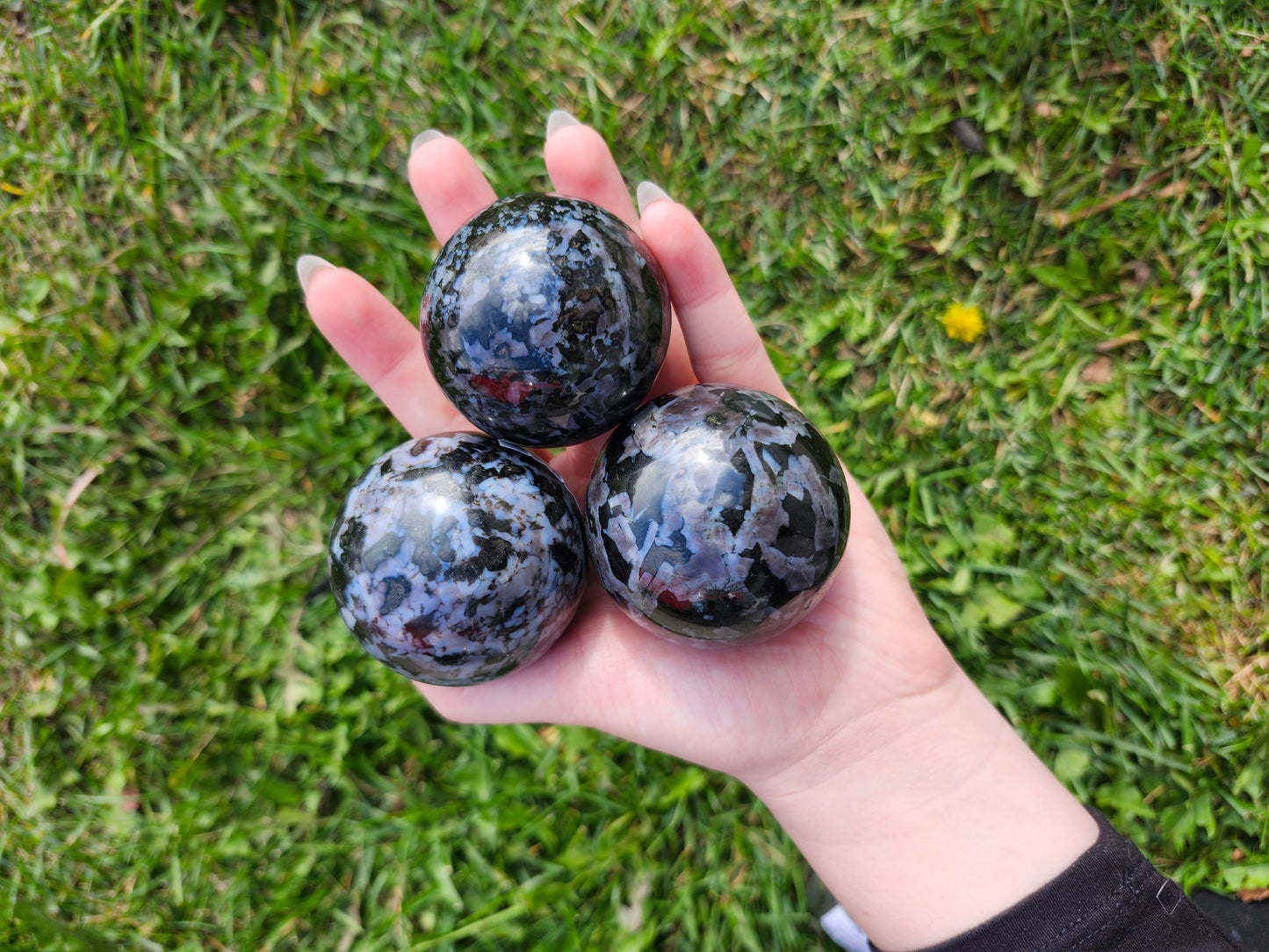 INDIGO GABBRO SPHERE