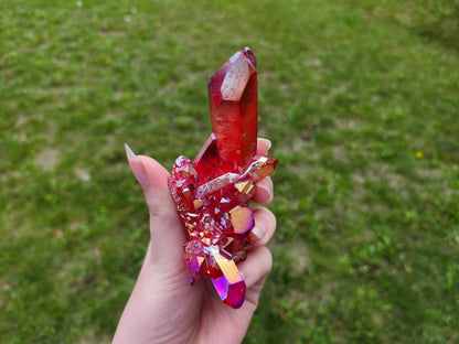 CLEAR QUARTZ RED AURA CLUSTER