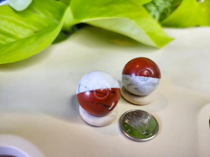 HOWLITE/RED JASPER POKEBALL