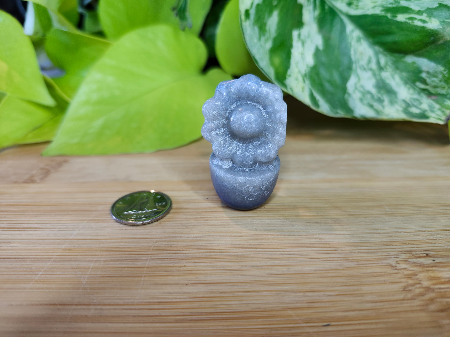 BLUE ADVENTURINE FLOWER  (CARVING)