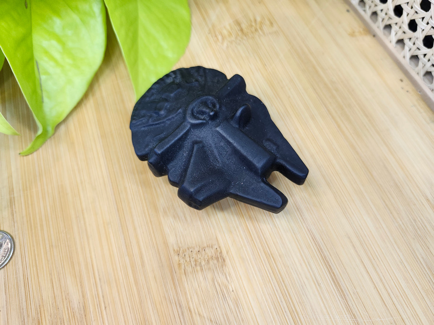 BLACK OBSIDIAN MILLENUIUM FALCON (CARVING)