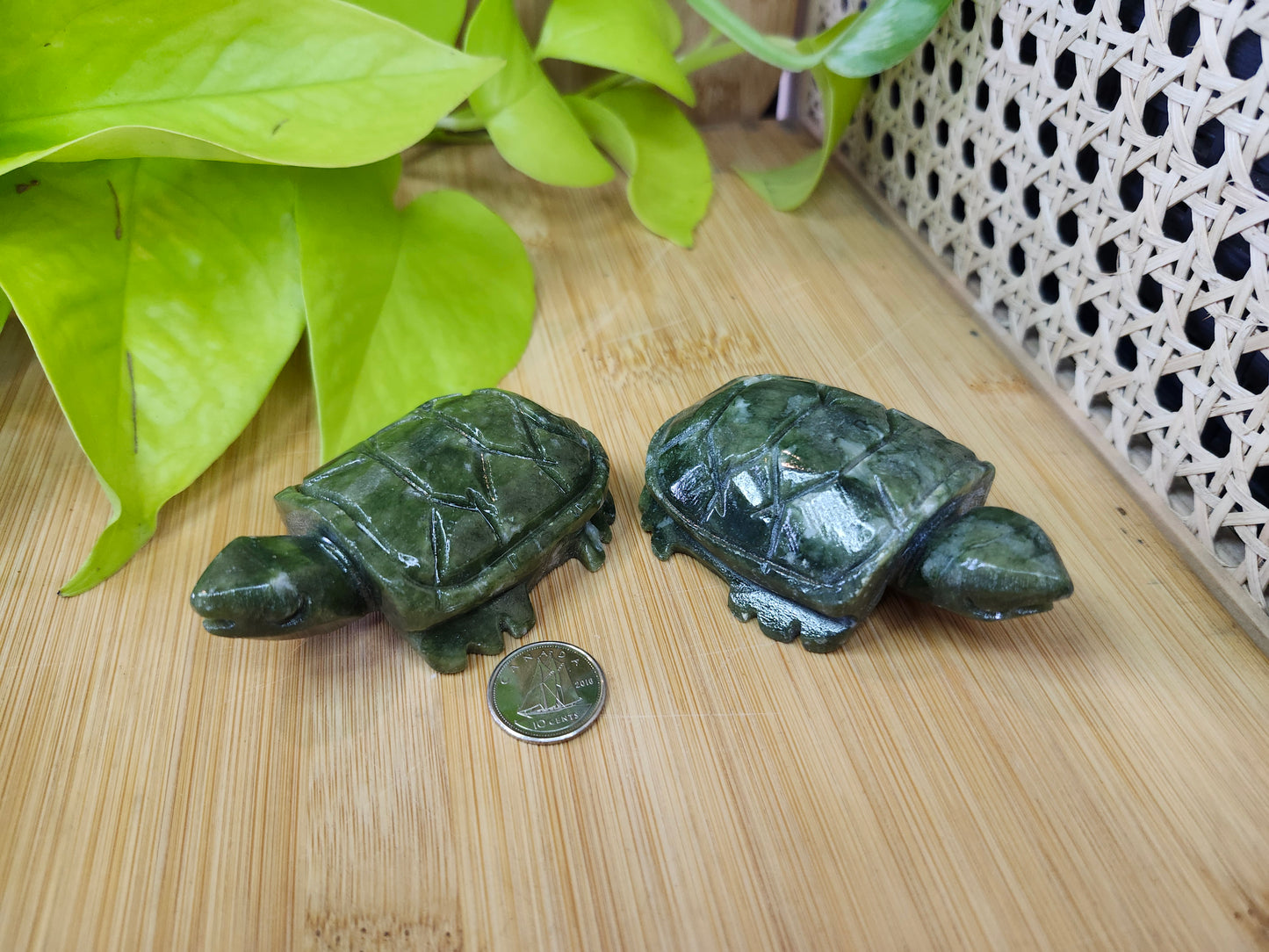 JADE TURTLE (CARVING)