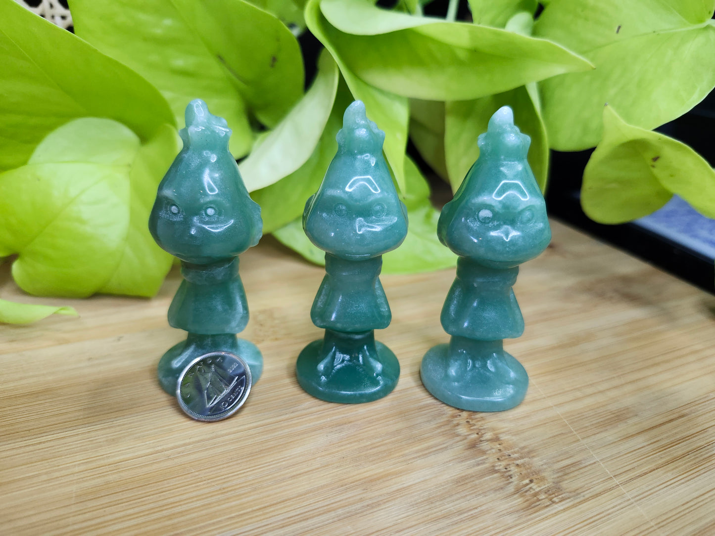 GREEN ADVENTURINE GRINCH (CARVING)