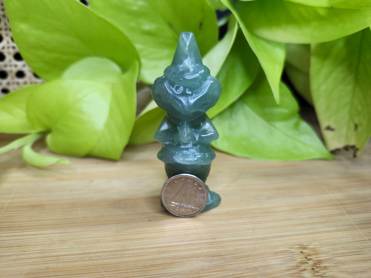 GREEN ADVENTURINE GRINCH (CARVING)