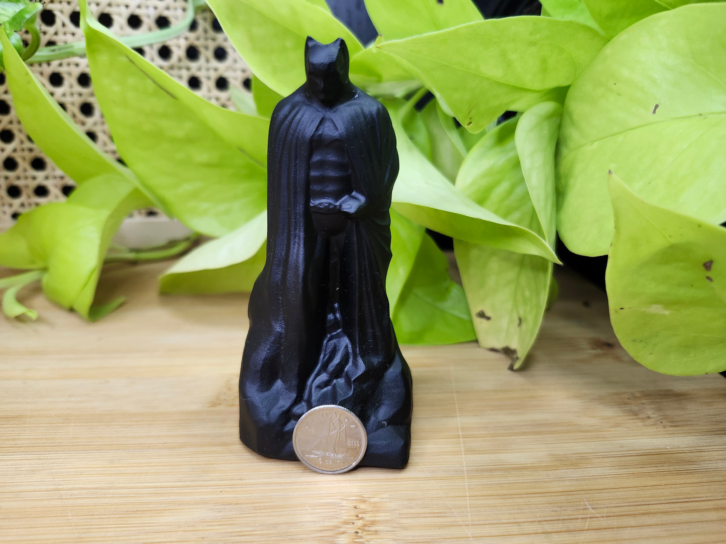 BLACK OBSIDIAN BATMAN (CARVING)