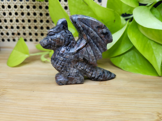 YOOPERLITE DRAGON  (CARVING)