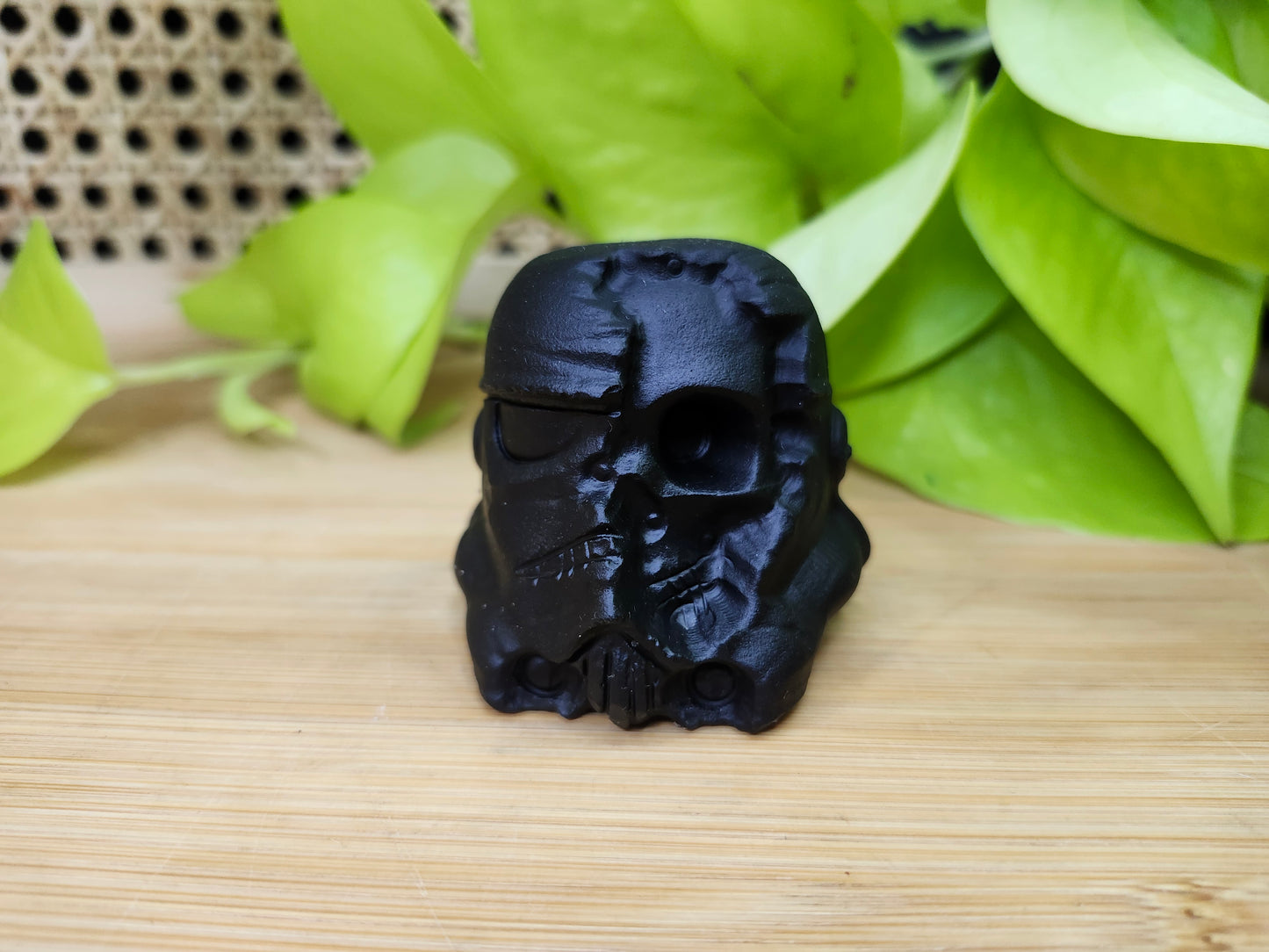 STORM TROOPER SKULL BLACK OBSIDIAN (CARVING)