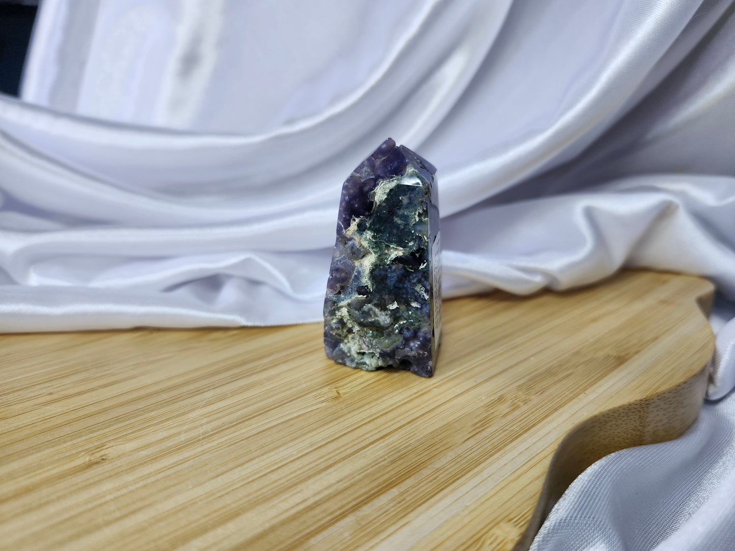 GRAPE AGATE TOWER