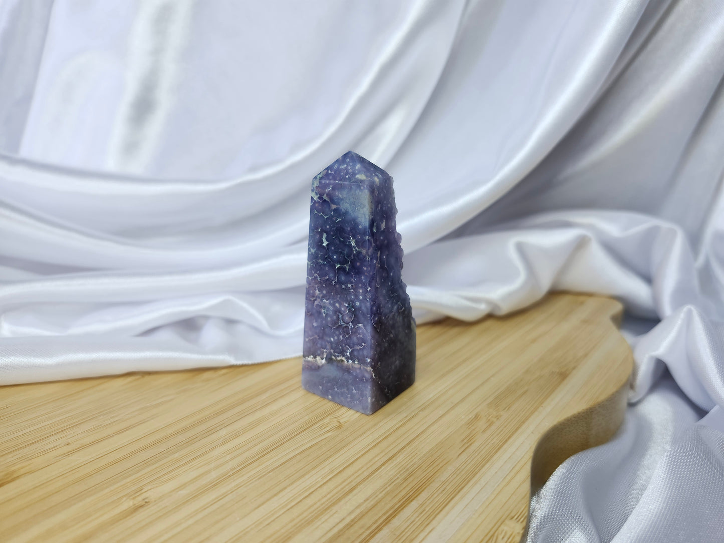 GRAPE AGATE TOWER