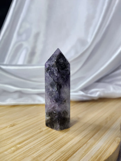 FLUORITE/W PYRITE TOWER