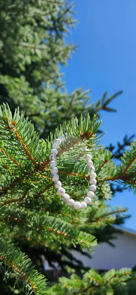 6mm HOWLITE BRACELET