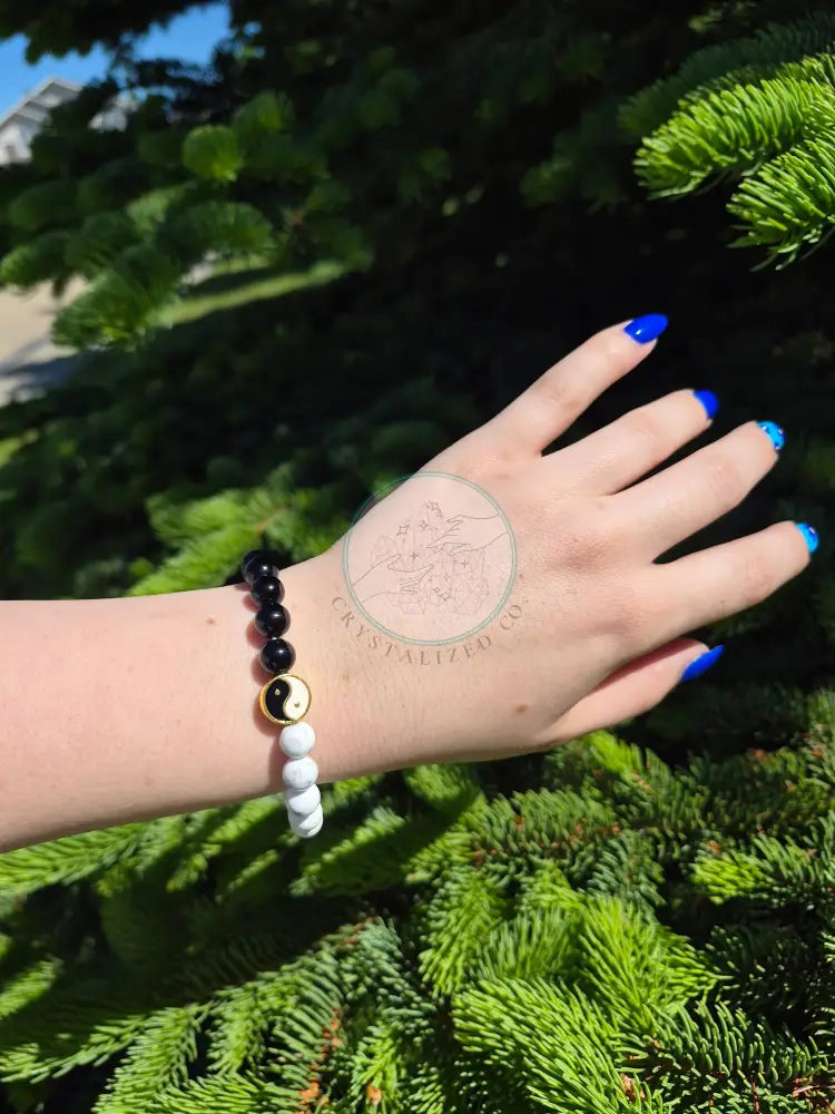 8MM OBSIDIAN AND HOWLITE BRACELET