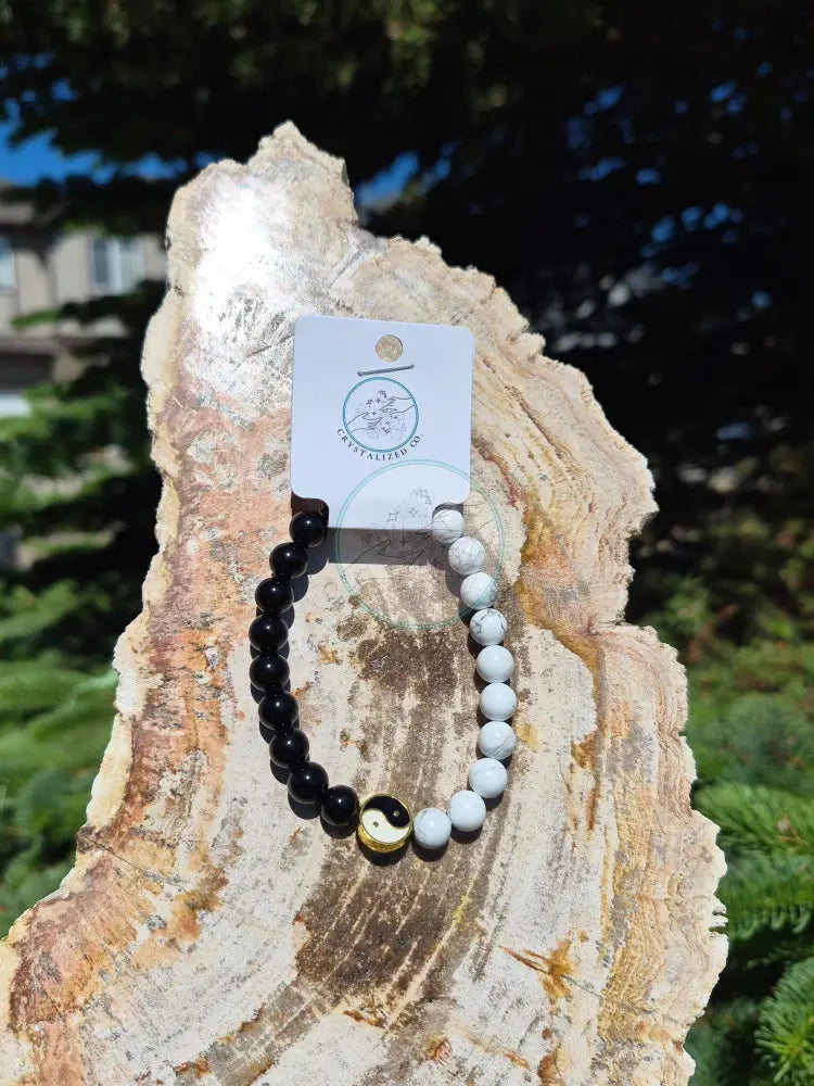 8MM OBSIDIAN AND HOWLITE BRACELET
