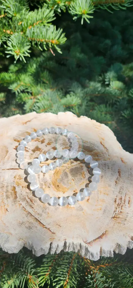 8mm WHITE CAT EYE BRACELET