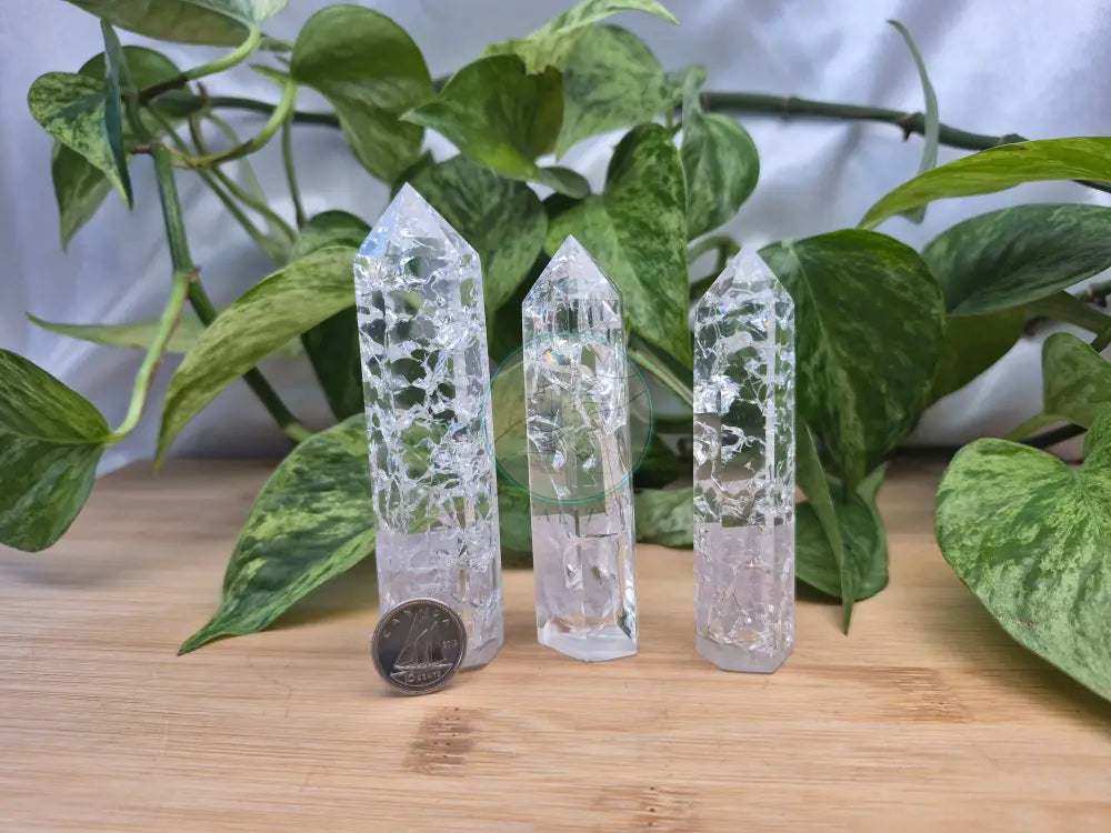 CRACKLED GLASS TOWER