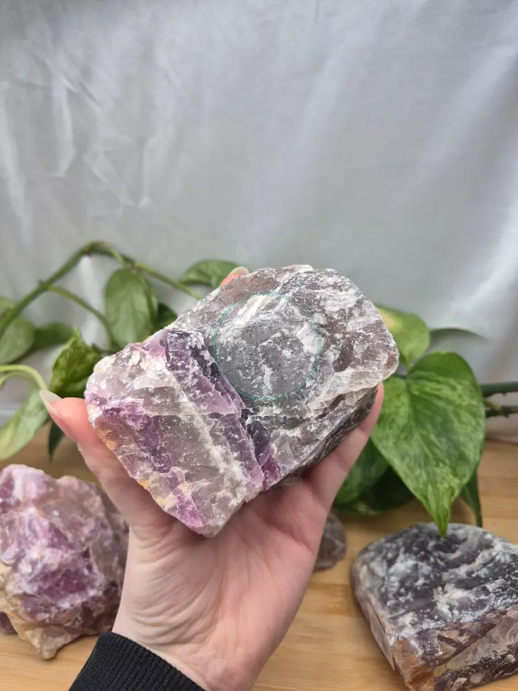 FLUORITE ROUGH CHUNK 600g - 700g