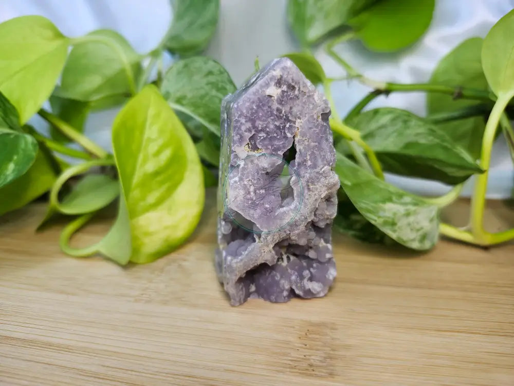 GRAPE AGATE TOWER