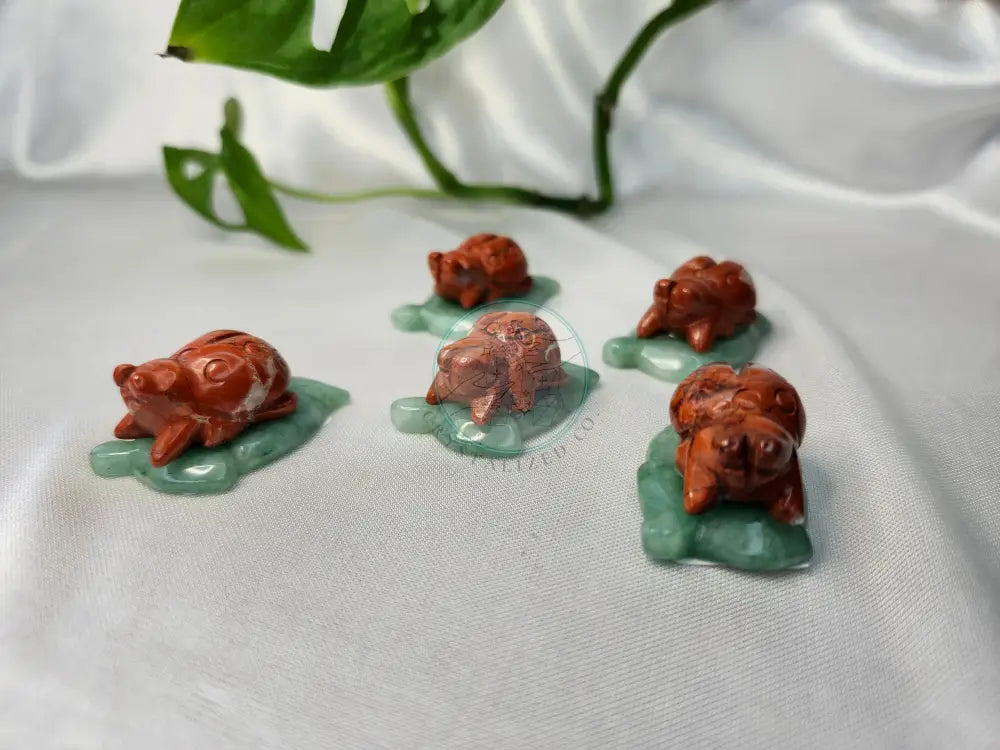 GREEN AVENTURINE/RED JASPER LADY BUG ON LEAF