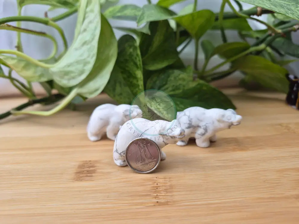 HOWLITE POLAR BEAR