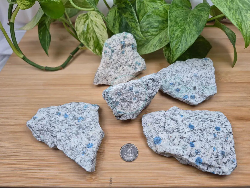 K2 GRANITE ROUGH CHUNK 100g - 160g