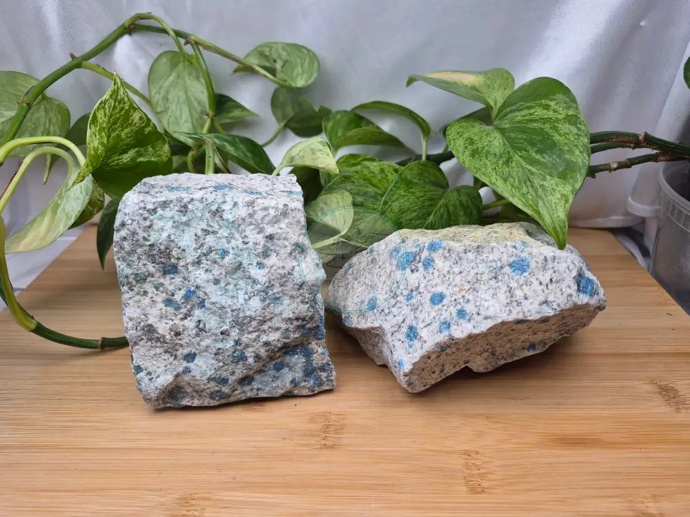 K2 GRANITE ROUGH CHUNK 300g - 400g