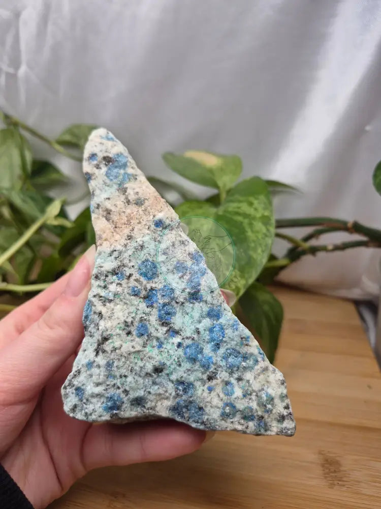 K2 GRANITE ROUGH CHUNK 300g - 400g