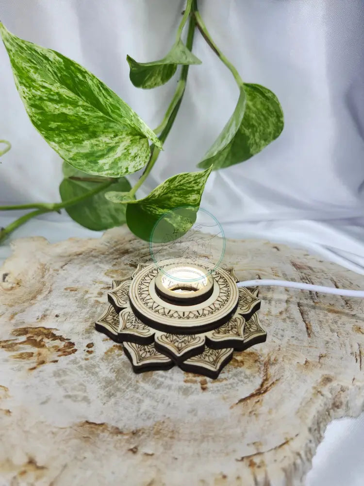 LIGHT BASE FLOWER - WHITE