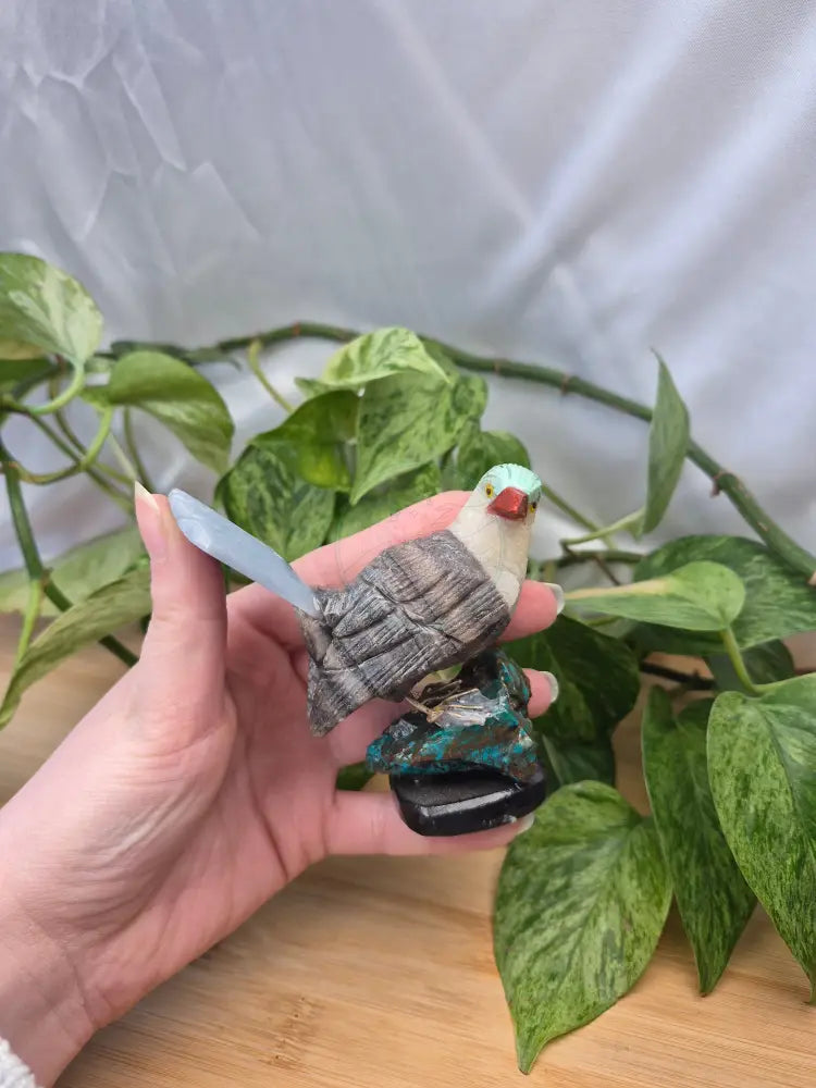 MIXED CRYSTAL EAGLE ON CHRYSCOLLA
