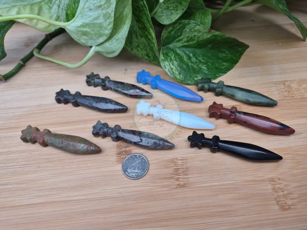 MIXED CRYSTAL MINI DAGGER