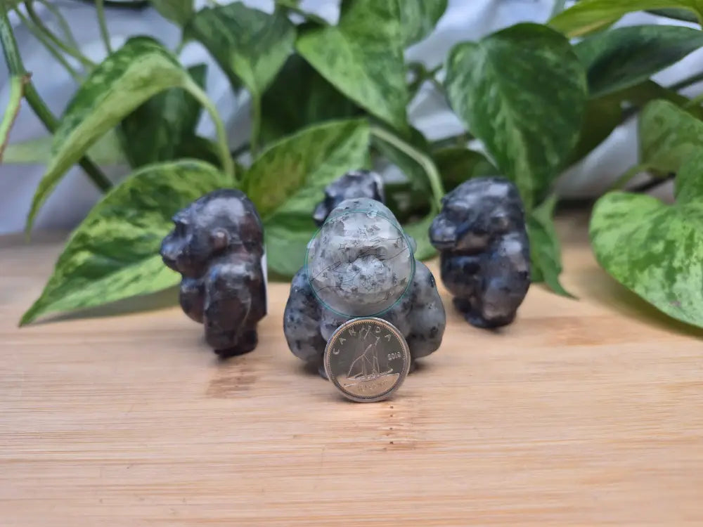 MIXED CRYSTAL STANDING GORILLA