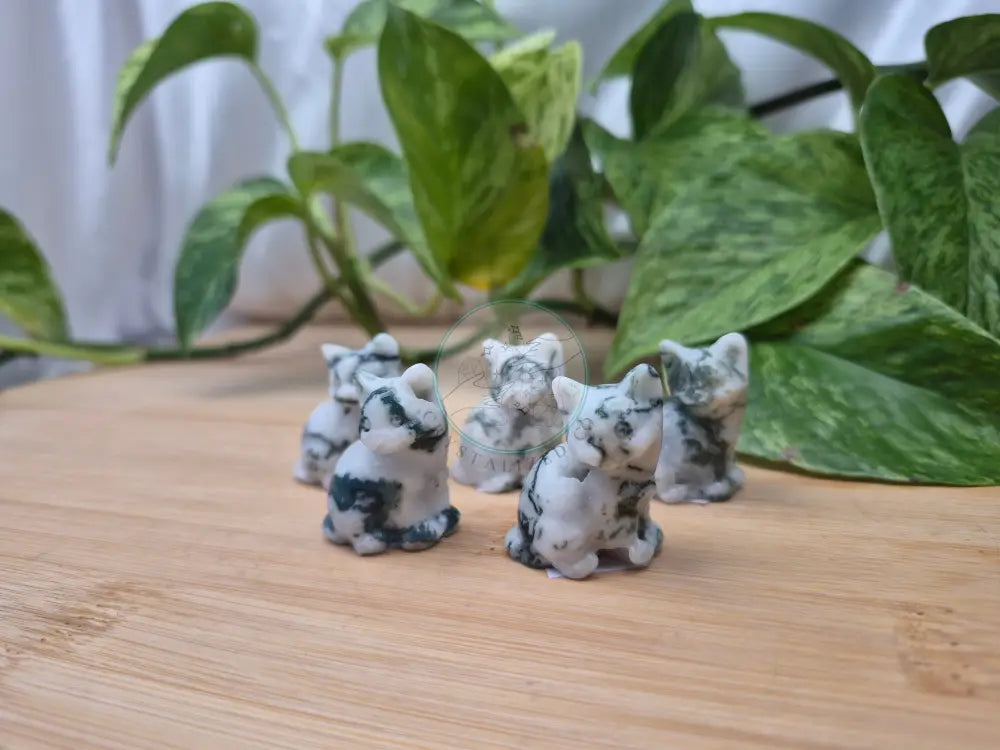 MOSS AGATE SITTING CAT