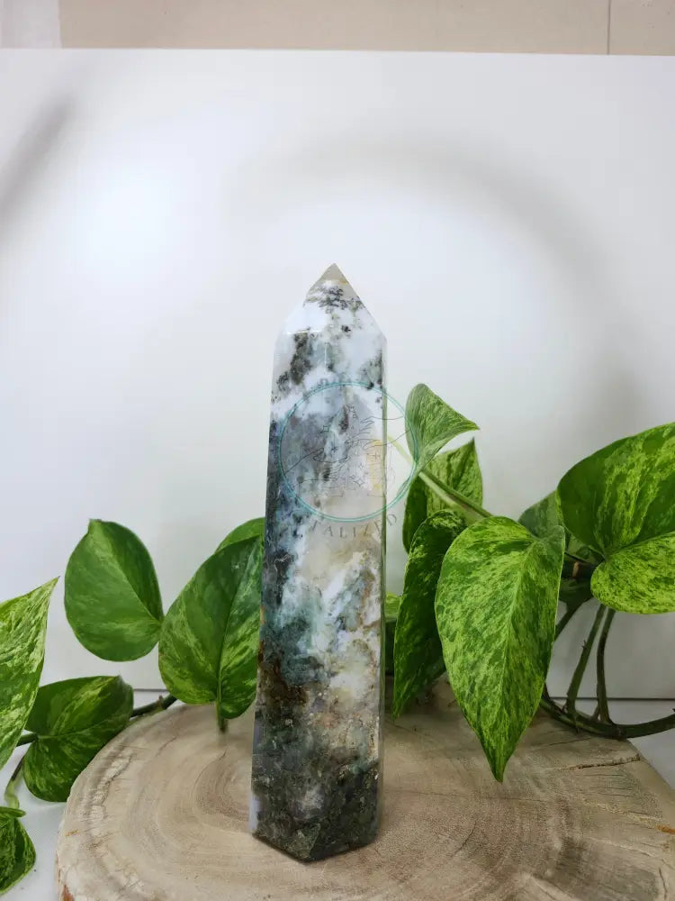 MOSS AGATE TOWER